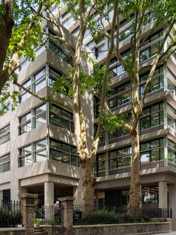 Genesis Moves to New Sustainable London Office at 100 Fetter Lane